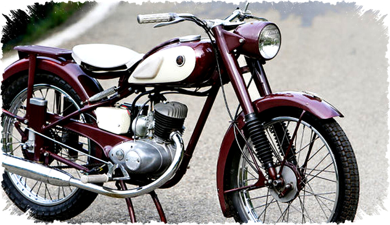 Kilas Balik Yamaha YA-1 Motor Legendaris Tahun 1955 dengan Julukan The Red Dragonfly yang Membuka Era Baru Sepeda Motor Jepang Kilas Balik Yamaha YA-1 Motor Legendaris Tahun 1955 dengan Julukan The Red Dragonfly yang Membuka Era Baru Sepeda Motor Jepang