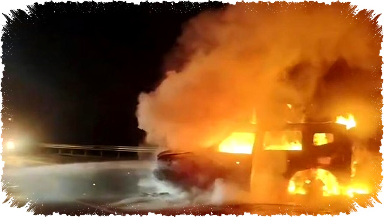 Kronologi Lengkap Jetour T2 Terbakar Usai Ditabrak BMW di KM 31 Tol Jagorawi, 2 Luka Ringan Kronologi Lengkap Jetour T2 Terbakar Usai Ditabrak BMW di KM 31 Tol Jagorawi, 2 Luka Ringan