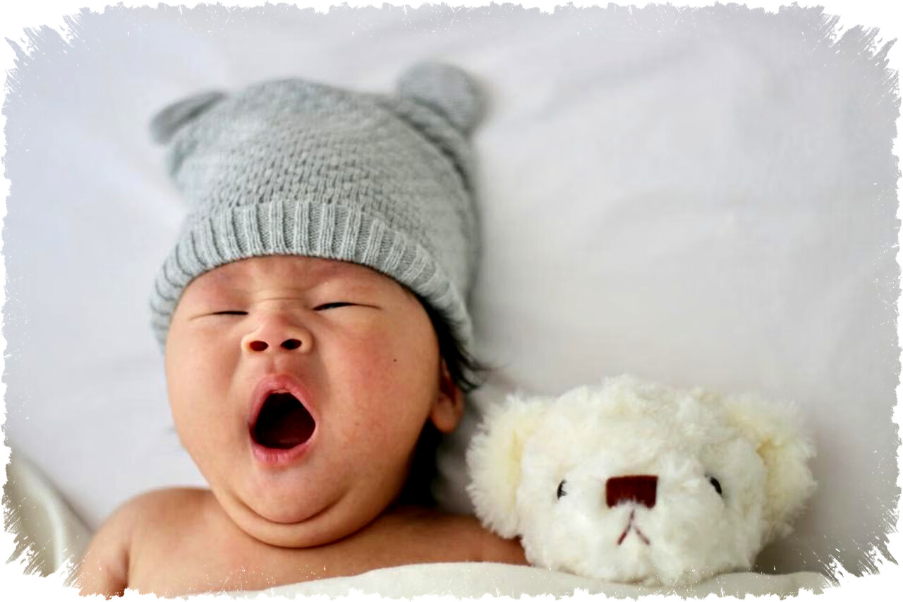 Menguap Bisa Menular karena Otak Kita Seperti Cermin! Ungkap Kontroversi Mirror Neurons yang Mengendalikan Emosi dan Tindakan Secara Diam-diam