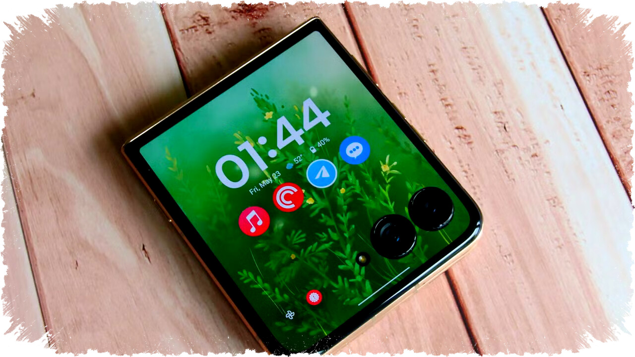 Motorola Razr Ultra Akhirnya Dapat Update Android 16 Setelah Penantian Panjang, Tapi Masih Dilanda Bug Serius