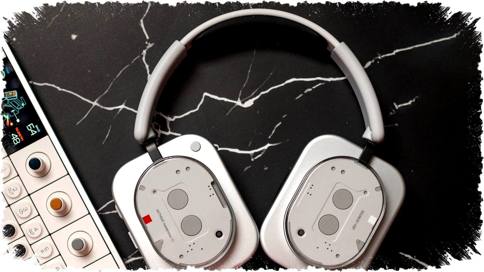 Nothing 'Headphone (a)' Segera Rilis: Apakah Kebutuhan Headphone Baru dari Nothing Masih Relevan?