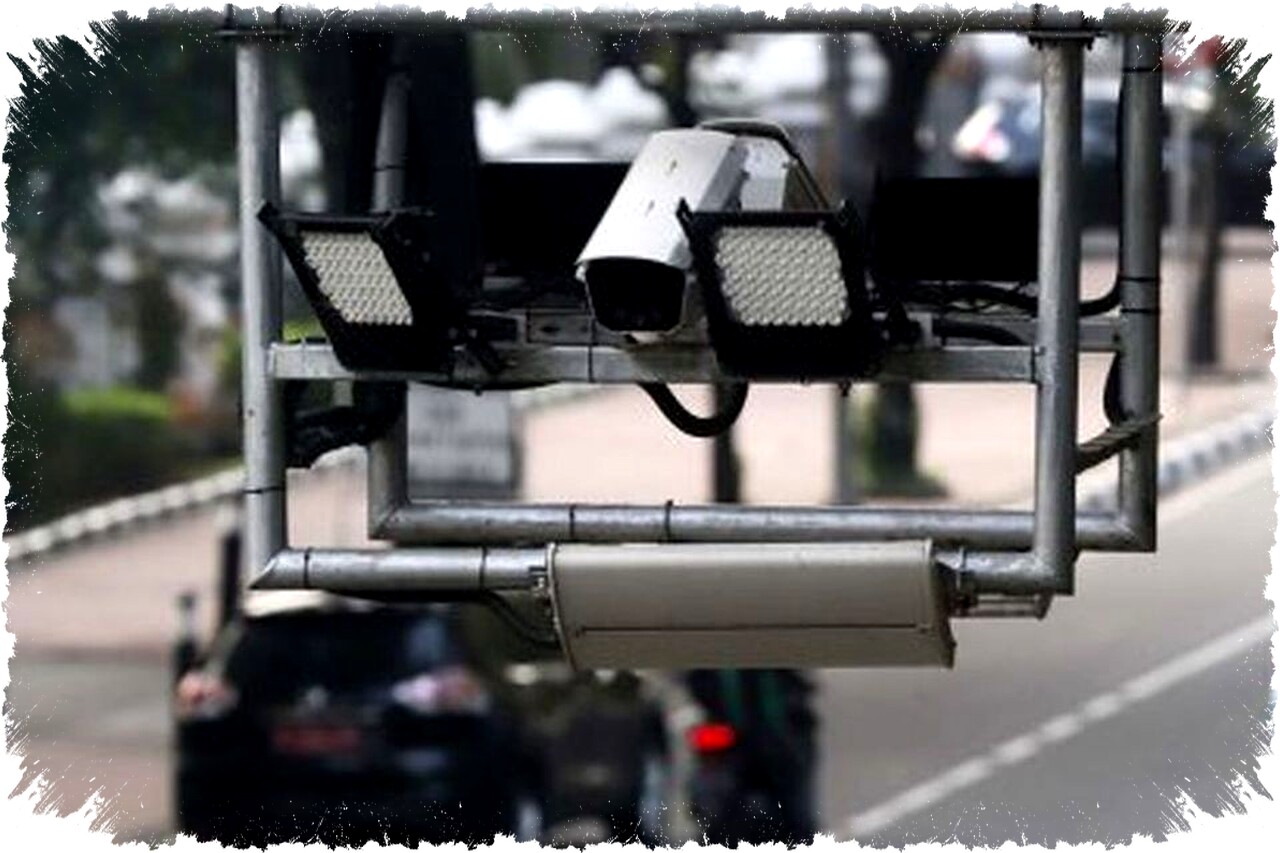 Pakar Ungkap Kelemahan Tilang Elektronik: Minim Efek Jera & Kepatuhan Semu Pengendara Pakar Ungkap Kelemahan Tilang Elektronik: Minim Efek Jera & Kepatuhan Semu Pengendara