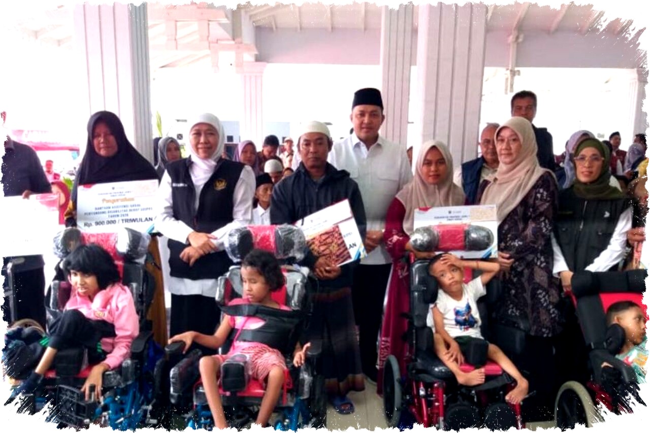 Pemprov Jatim Gulirkan Rp7,73 Miliar Bansos ke Pasuruan: Apakah Dana Segini Cukup Lepaskan Warga dari Jurang Kemiskinan Ekstrem? Pemprov Jatim Gulirkan Rp7,73 Miliar Bansos ke Pasuruan: Apakah Dana Segini Cukup Lepaskan Warga dari Jurang Kemiskinan Ekstrem?