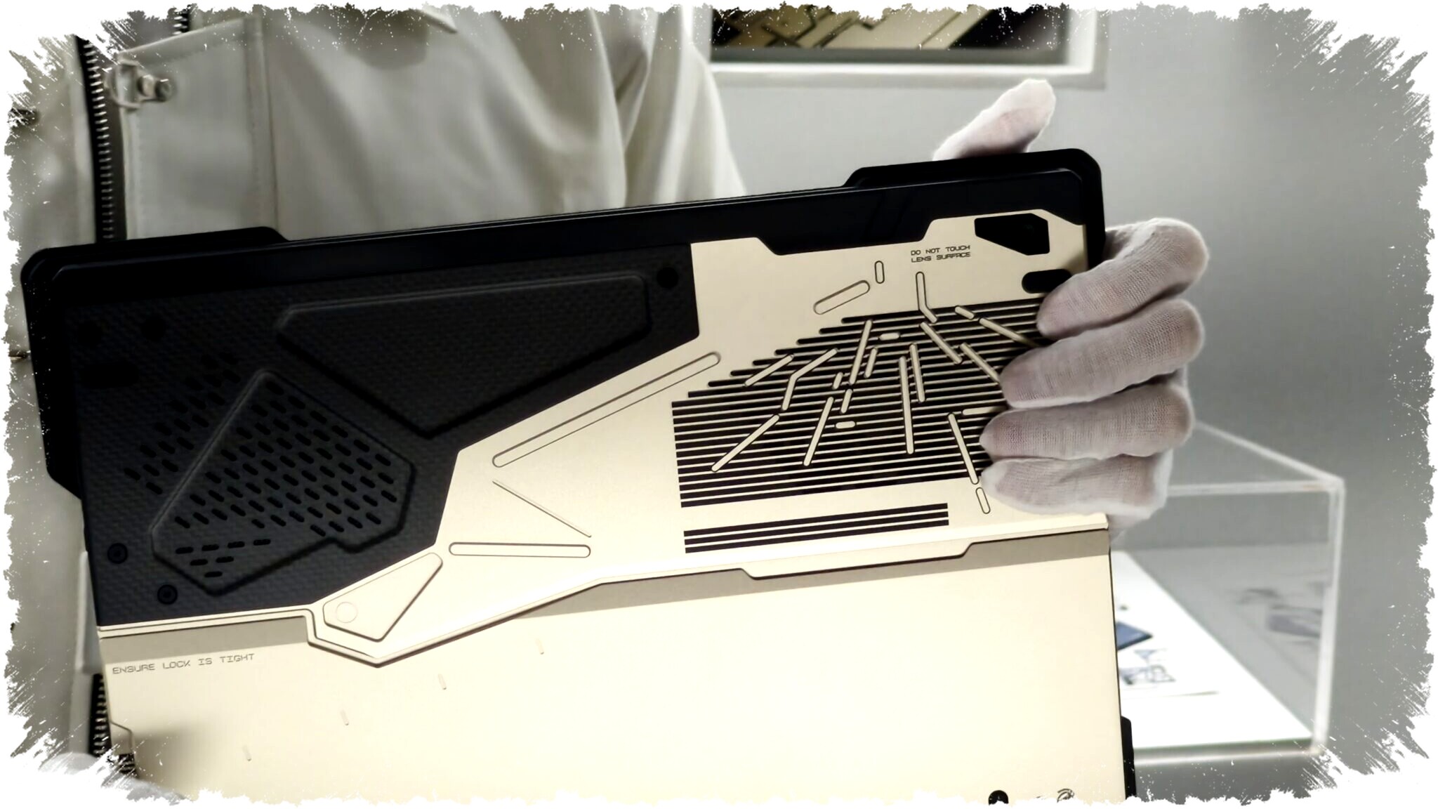 ROG Flow Z13-KJP Mahakarya Teknologi dan Seni Kojima Dengan Performa Gaming Puncak serta Eksklusivitas Tinggi ROG Flow Z13-KJP Mahakarya Teknologi dan Seni Kojima Dengan Performa Gaming Puncak serta Eksklusivitas Tinggi