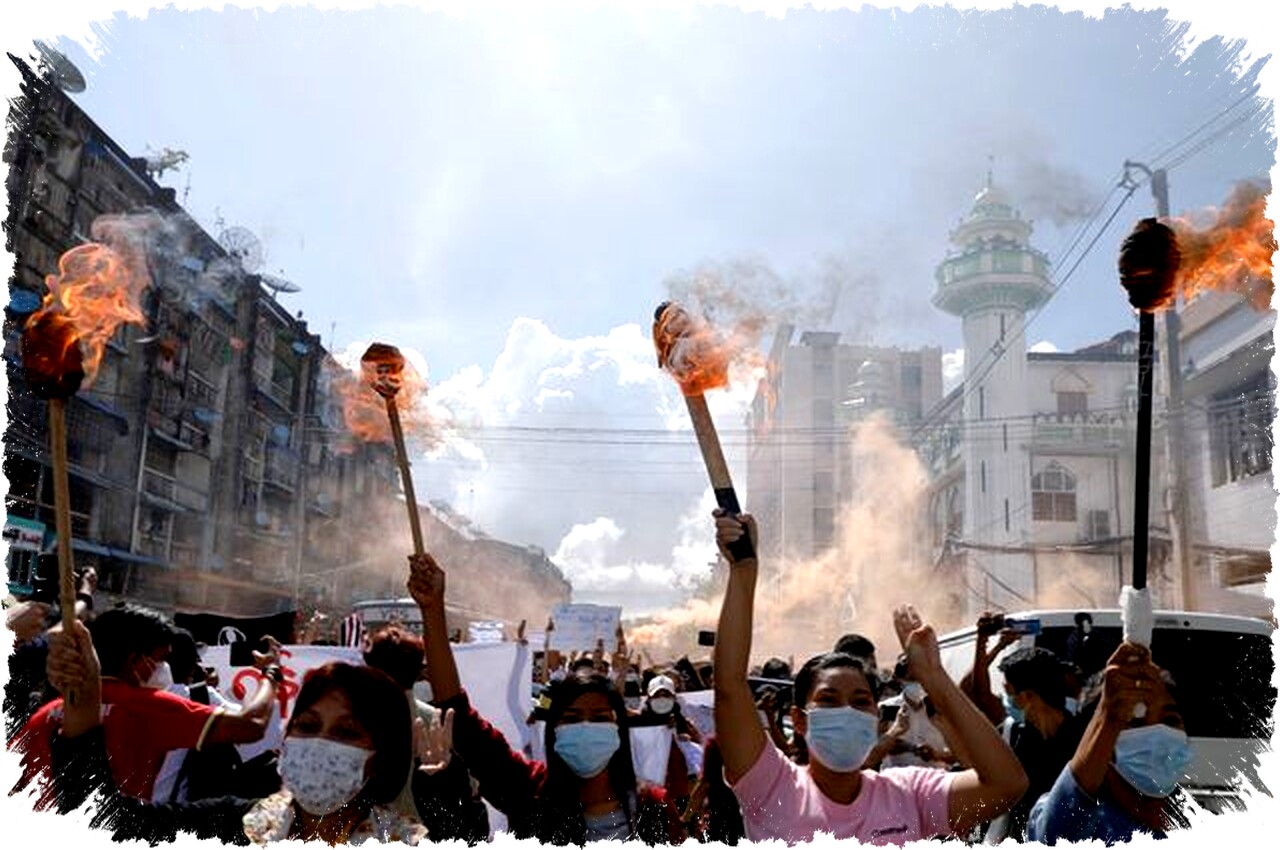 Ribuan Mahasiswa Myanmar Demo Tolak Kudeta, Puluhan Meninggal di Penjara Junta Militer Ribuan Mahasiswa Myanmar Demo Tolak Kudeta, Puluhan Meninggal di Penjara Junta Militer