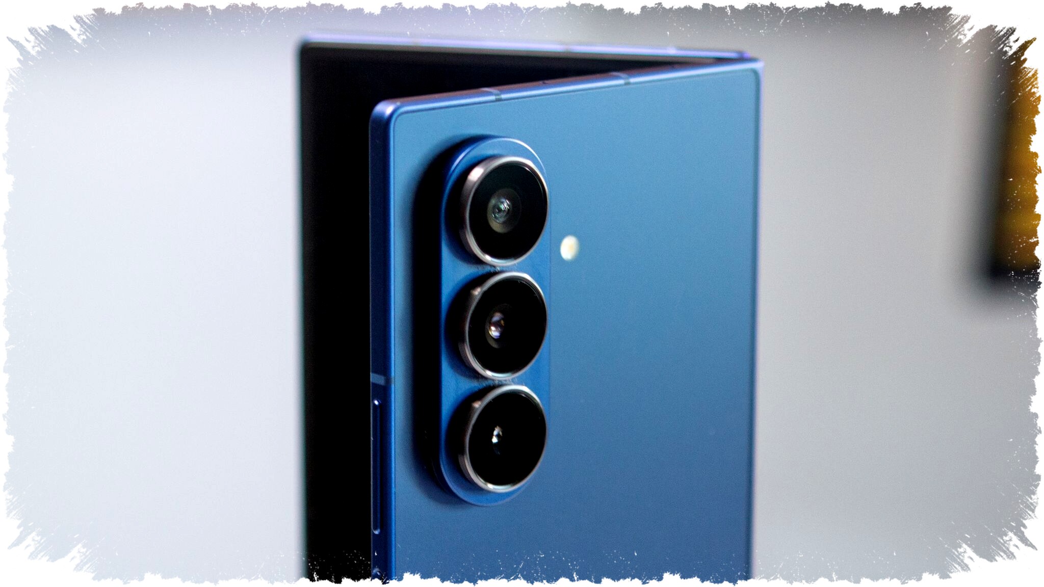 Samsung Fokus Produksi Galaxy Z Fold 8, Targetkan 3,8 Juta Unit Lebih Banyak dari Flip 8