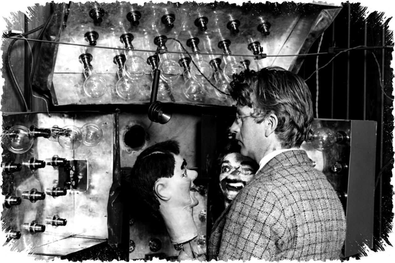 Selamat Ulang Tahun ke-100 Televisi: Dari Benda Sederhana hingga Era Smart TV Modern