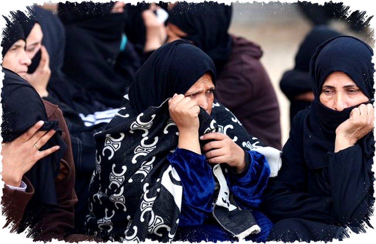 Serangan Udara Israel Bunuh 11 Warga Gaza: Truce Dilanggar Hamas, Konflik Memanas Jelang Rencana Perdamaian AS yang Kontroversial Serangan Udara Israel Bunuh 11 Warga Gaza: Truce Dilanggar Hamas, Konflik Memanas Jelang Rencana Perdamaian AS yang Kontroversial