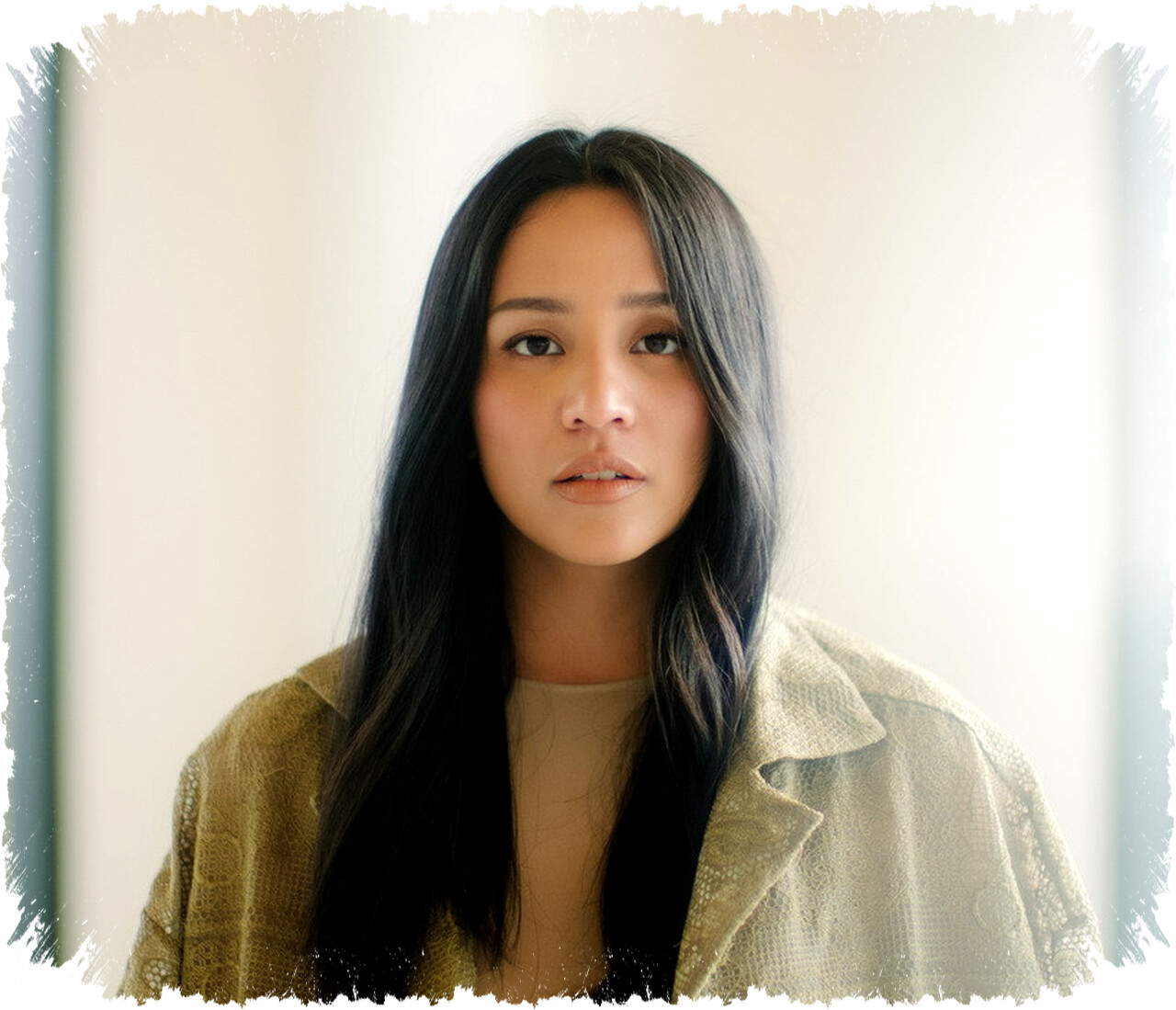 Single Rindu Angkat Warna Baru dalam Perjalanan Musik Angel Pieters yang Memukau