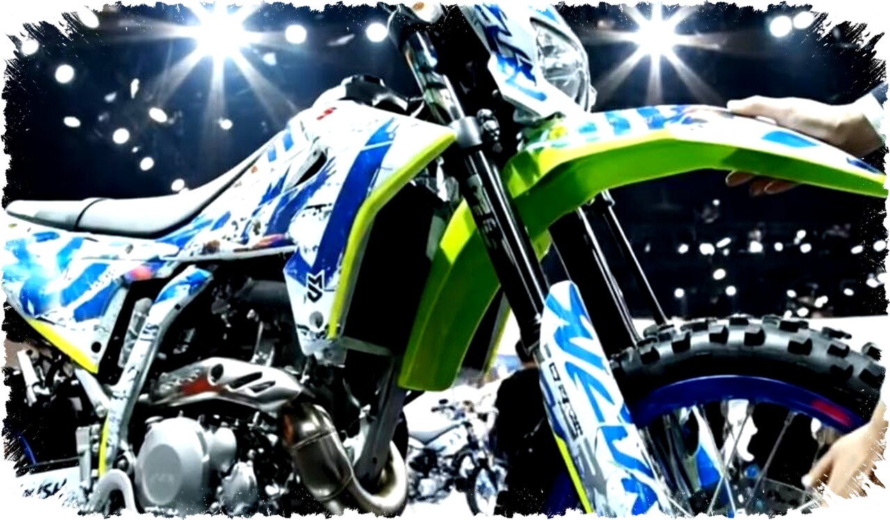 Suzuki DR-Z4SM Supermoto 398 CC Tampil Gagah dengan Fitur Canggih dan Mesin Performa Tinggi di IIMS 2026 Suzuki DR-Z4SM Supermoto 398 CC Tampil Gagah dengan Fitur Canggih dan Mesin Performa Tinggi di IIMS 2026