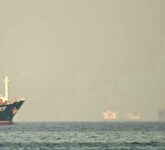 10 Kapal Diserang di Selat Hormuz, Ancaman Iran Menghentikan 90 Persen Lalu Lintas Minyak Global