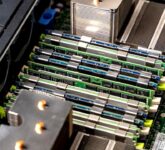 10GbE dan Server Rak Super Keras Bikin Boros, R/Homelab Tunjukkan Realita Pahit Hemat Vs Overkill Teknologi!