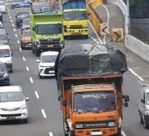 158 Truk ODOL Tertangkap Saat Mudik Lebaran 2026, Kemenhub Ancam Bekukan Izin Membandel 158 Truk ODOL Tertangkap Saat Mudik Lebaran 2026, Kemenhub Ancam Bekukan Izin Membandel
