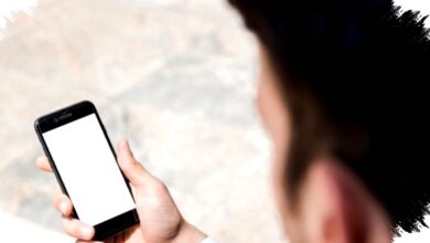 5 HP Compact Layar Kecil Terbaik 2026, Nyaman Digenggam Satu Tangan Tanpa Kompromi