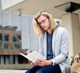 5 MBTI Cowok Menggali Psikologi dan Self-Improvement, Mengapa Mereka Terobsesi Memahami Diri dan Manusia?