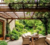 7 Desain Kanopi Teras Alderon Tahan Cuaca Ekstrem, Pilihan Cerdas Lawan Panas dan Hujan!