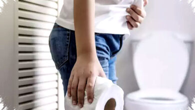 8 Risiko Kesehatan Menahan Buang Air Kecil saat Macet Mudik yang Perlu Diwaspadai