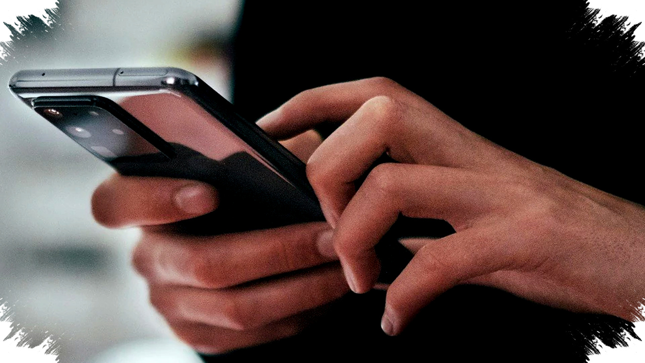 Aadhaar Ingin Masuk ke Setiap Ponsel Baru, Apple dan Samsung Pasang Rem? Aadhaar Ingin Masuk ke Setiap Ponsel Baru, Apple dan Samsung Pasang Rem?