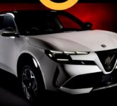 Alfa Romeo Junior Edizione Bianco Hadir Eksklusif di Jepang, Perpaduan Sakura dan Desain Putih Elegan yang Memikat Kolektor