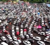 Antrean 31 Km Lumpuhkan Gilimanuk, Strategi Kemenhub Diuji di Puncak Mudik Antrean 31 Km Lumpuhkan Gilimanuk, Strategi Kemenhub Diuji di Puncak Mudik