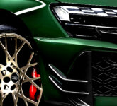 Audi Menyisipkan Mesin Lima Silinder di Headlamp RS3 Competition, Bukti Kejeniusan Tersembunyi yang Membungkam Rival! Audi Menyisipkan Mesin Lima Silinder di Headlamp RS3 Competition, Bukti Kejeniusan Tersembunyi yang Membungkam Rival!