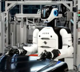 BMW Uji Robot Humanoid di Pabrik Mobil Listrik, Era Baru Perakitan Dimulai BMW Uji Robot Humanoid di Pabrik Mobil Listrik, Era Baru Perakitan Dimulai