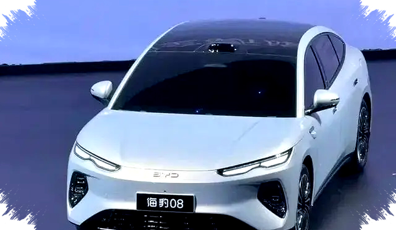 BYD Seal 08 Sedan Listrik Dengan Fast Charging 5 Menit, Jangkau 1.000 Kilometer Dengan Sekali Isi Baterai