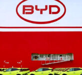 Ekosistem EV BYD Mengguncang Mudik Lintas Jawa, Journey with Confidence Hadirkan Posko Siaga dan Hemat 40 Persen Biaya! BYD Siap Terjun ke Formula 1 Dan 24 Jam Le Mans, Ambisi China Mengguncang Dunia Balap Hybrid