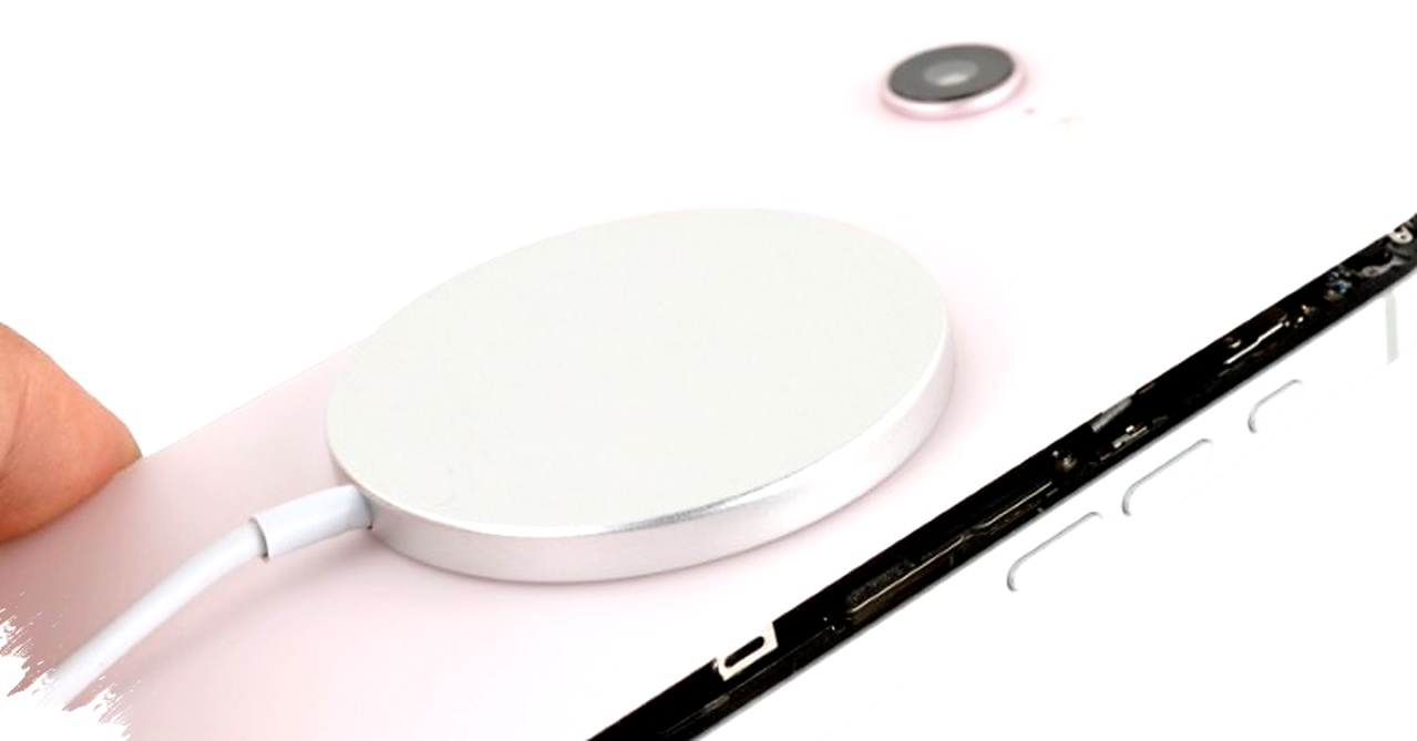 Bedah iPhone 17e Bongkar Celah Upgrade, Panel Belakangnya Bisa Bawa MagSafe ke iPhone 16e