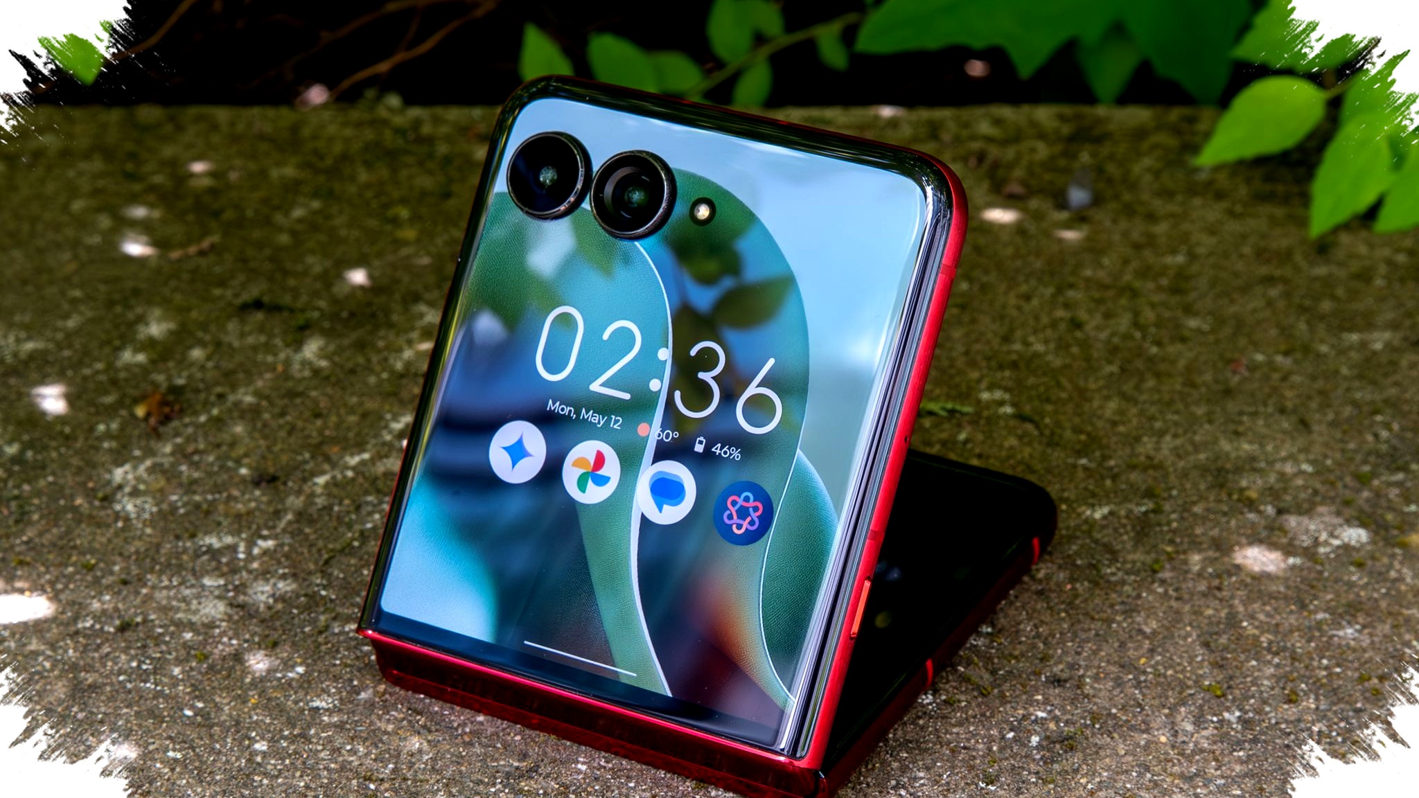 Bocoran Razr Ultra 2026 Terasa Familiar, Justru Bodinya yang Lebih Tebal Memicu Harapan Besar Bocoran Razr Ultra 2026 Terasa Familiar, Justru Bodinya yang Lebih Tebal Memicu Harapan Besar