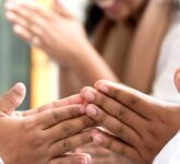 Cara Memaafkan Saat Lebaran untuk Hati yang Damai dan Hubungan Harmonis