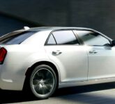 Chrysler Menggoda Sedan Baru, Dari Cuma Satu Model Jadi Dua Kali Lipat?