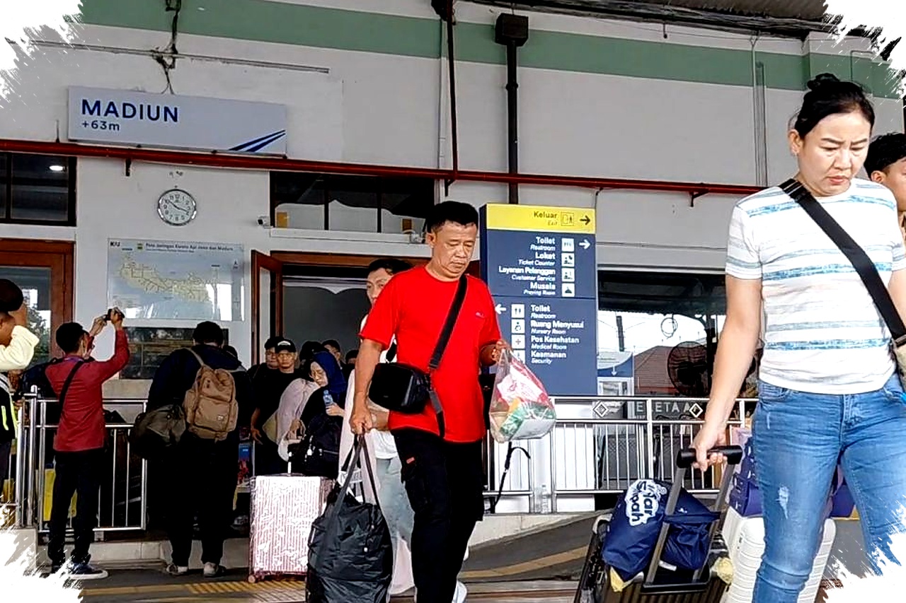 Daop Madiun Catat Rekor 300 Ribu Penumpang Lebaran, Puncak Arus Balik Capai 17 Ribu Orang Daop Madiun Catat Rekor 300 Ribu Penumpang Lebaran, Puncak Arus Balik Capai 17 Ribu Orang