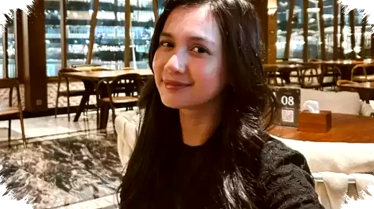 Dea Imut Fokus Utamakan Keluarga Meski Belum Menikah, Intip Alasannya! Dea Imut Fokus Utamakan Keluarga Meski Belum Menikah, Intip Alasannya!