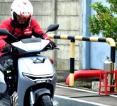 Diskon Gila Rp24 Juta Harga Motor Listrik Honda CUV e Turun Tajam, Kini Bisa Dimiliki Mulai Rp30 Jutaan dengan Fitur Canggih dan Performa Unggul