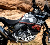 Ducati DesertX 2026 Lahir Kembali, Mesin V2 890cc Siap Sikat Medan Ekstrem!