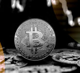 Extreme Fear Mengguncang Pasar Crypto, Bitcoin Jatuh Dari Puncak $75.000 Menimbulkan Ketidakpastian Besar
