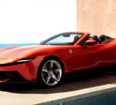 Ferrari Amalfi Spider Meluncur, V8 640 HP dan Atap Z-Fold Ubah Arti Cabrio Sehari-Hari Ferrari Amalfi Spider Meluncur, V8 640 HP dan Atap Z-Fold Ubah Arti Cabrio Sehari-Hari