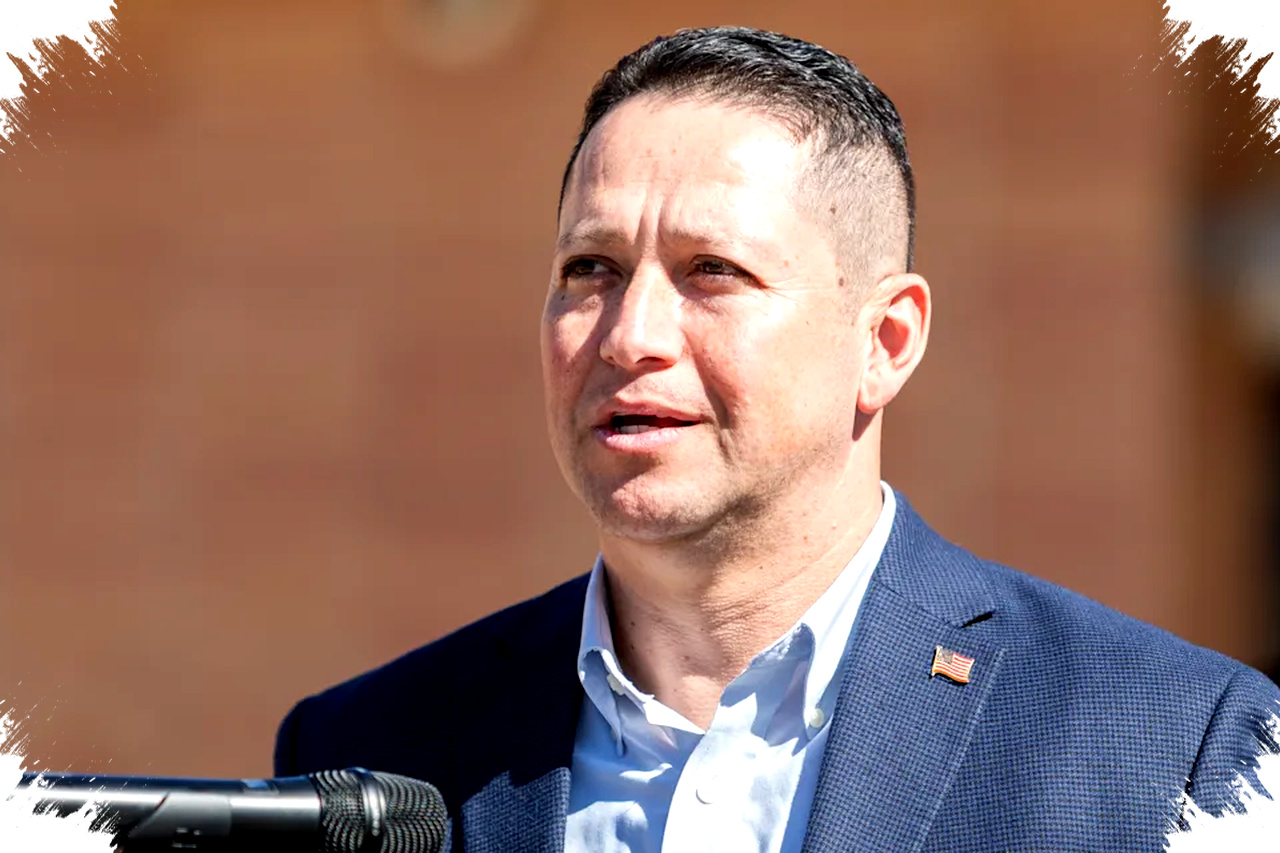 GOP Rep Tony Gonzales Akui Perselingkuhan Dengan Staf, Hentikan Pencalonan Meski Janji Jalani Masa Jabatan Hingga Akhir GOP Rep Tony Gonzales Akui Perselingkuhan Dengan Staf, Hentikan Pencalonan Meski Janji Jalani Masa Jabatan Hingga Akhir