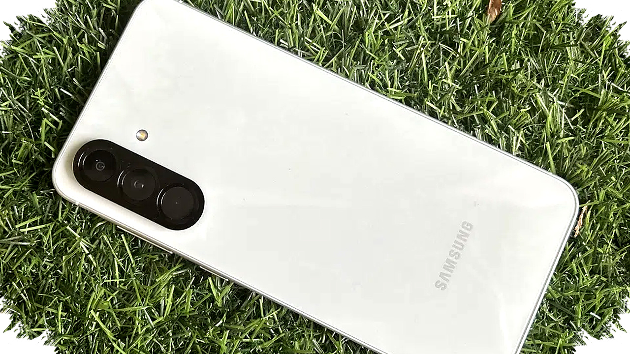 Galaxy A56 Makin Masuk Akal, Selisih Tipis Dari Galaxy A57 Galaxy A56 Makin Masuk Akal, Selisih Tipis Dari Galaxy A57