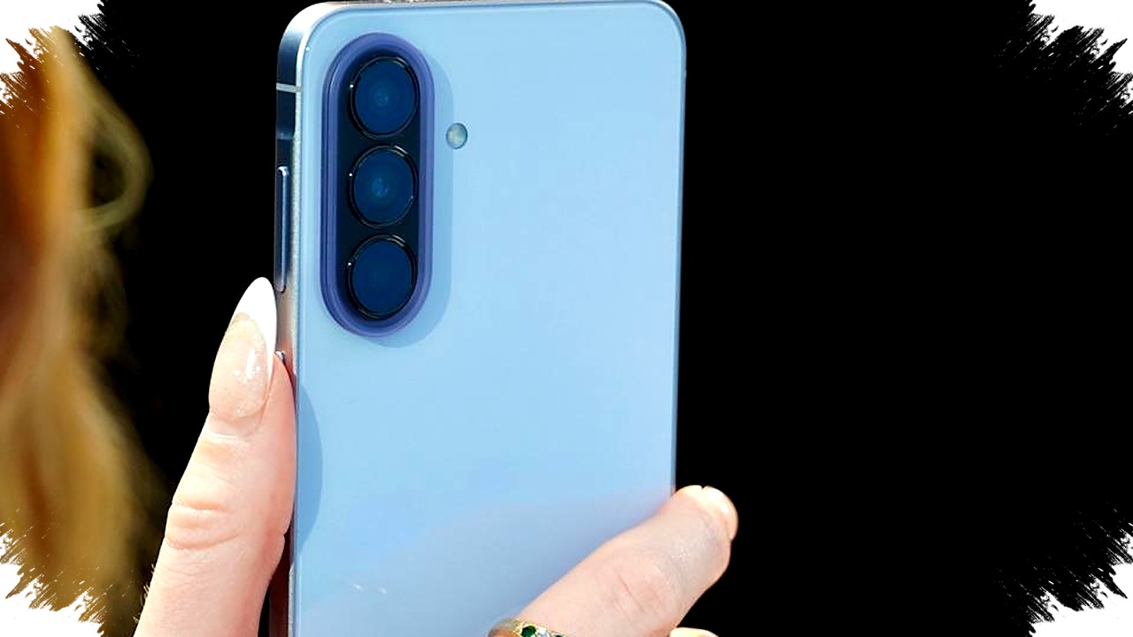 Galaxy A57 Muncul Sebagai Pilihan Paling Masuk Akal, Tapi Pesaingnya Makin Keras Galaxy A57 Muncul Sebagai Pilihan Paling Masuk Akal, Tapi Pesaingnya Makin Keras