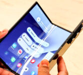 Galaxy Z TriFold Melesat dalam Menit, Samsung Memilih Jalur Eksklusif?