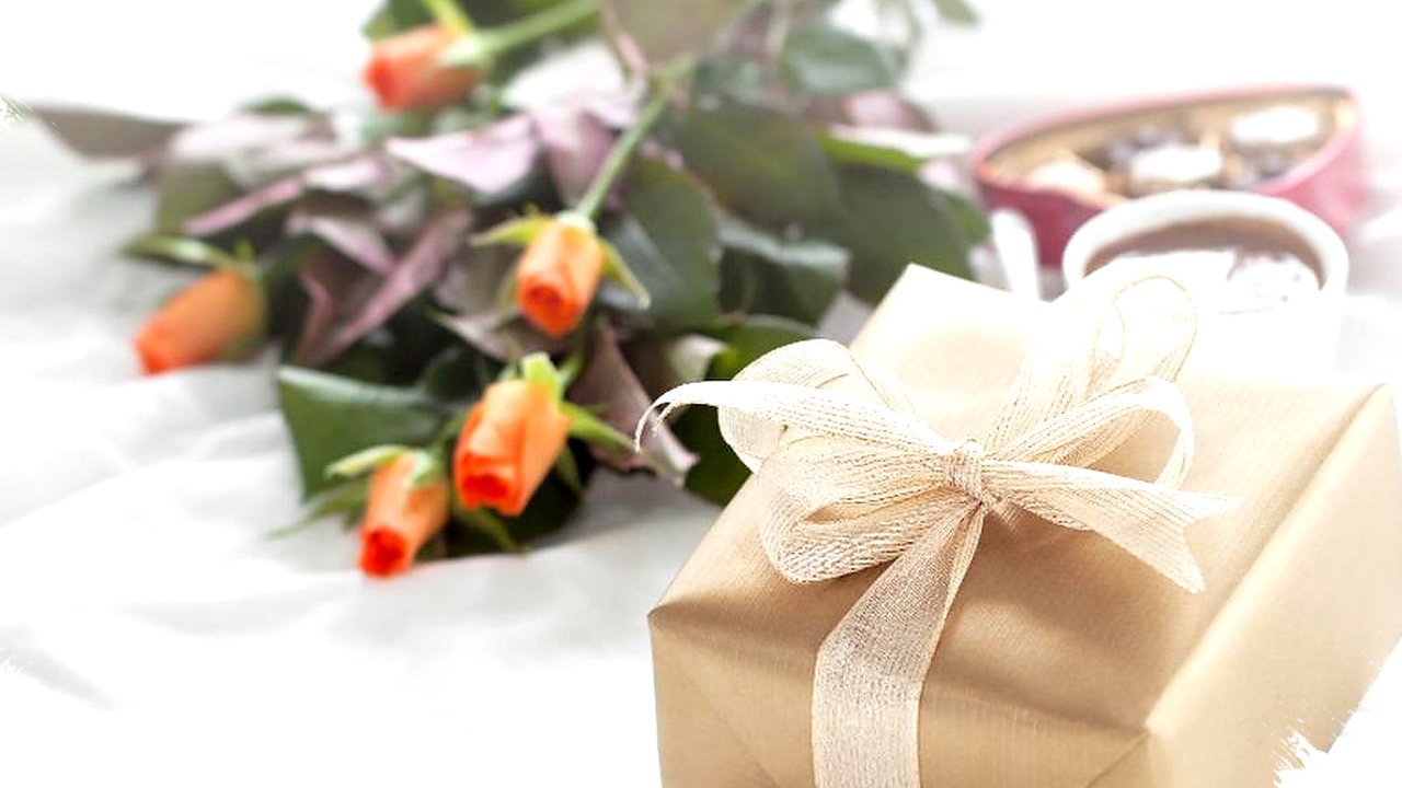 Hadiah Lebaran Romantis untuk Pacar, Kado Eksklusif yang Bawa Cinta dan Kenangan Mendalam Hadiah Lebaran Romantis untuk Pacar, Kado Eksklusif yang Bawa Cinta dan Kenangan Mendalam