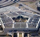 Hakim Tantang Pembatasan Pentagon Pada Jurnalis, Kebebasan Pers Terancam atau Perlindungan Keamanan Nasional?