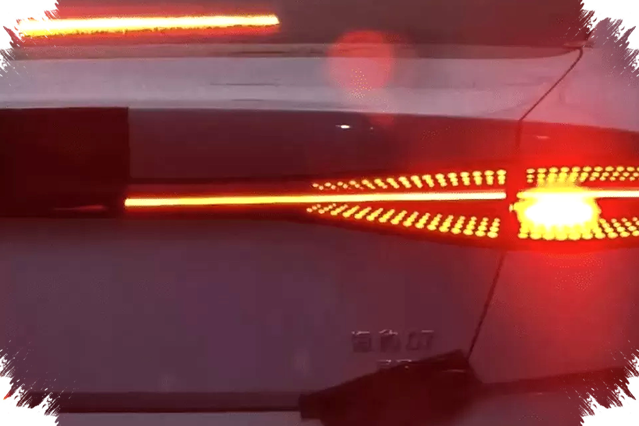 Harga BYD Seal di Indonesia Mengejutkan, Varian dan Nilainya Sulit Diabaikan Harga BYD Seal di Indonesia Mengejutkan, Varian dan Nilainya Sulit Diabaikan