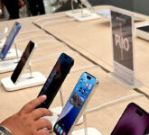 Harga iPhone 15 Maret 2026 Turun Drastis di Tengah Promo Ramadhan, Kesempatan Emas di iBox! Harga iPhone 15 Maret 2026 Turun Drastis di Tengah Promo Ramadhan, Kesempatan Emas di iBox!