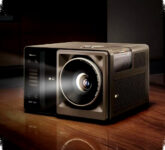 Hisense XR10 Resmi Pre-Order, Proyektor 4K 6.000 Lumen yang Tetap Tajam Saat Lampu Menyala