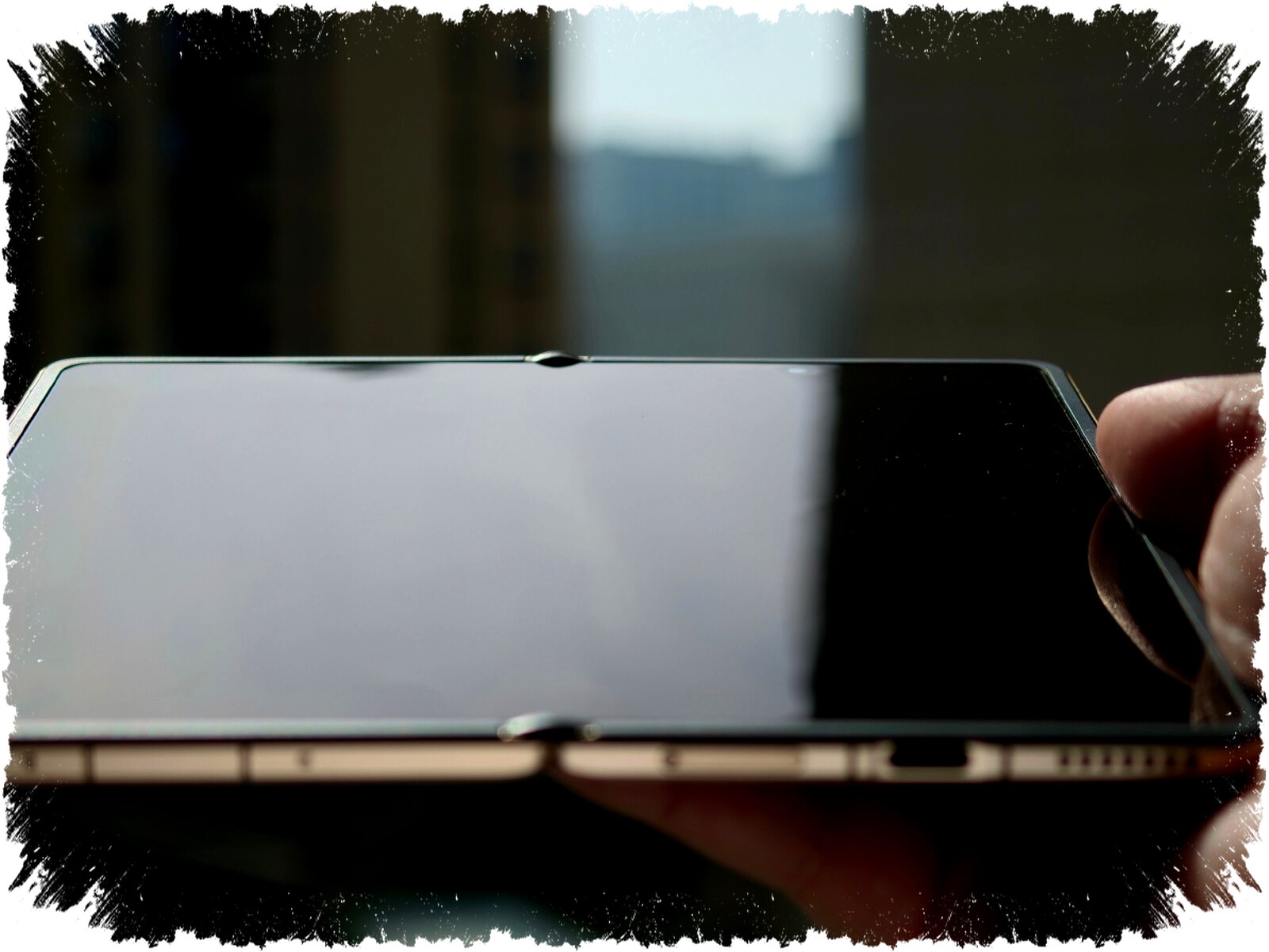 Honor Magic V6 Foldable Tampil Futuristik, Layar Bebas Lipatan Nyata di Hands-On Terbaru Honor Magic V6 Foldable Tampil Futuristik, Layar Bebas Lipatan Nyata di Hands-On Terbaru