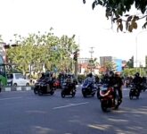Jalur Pantura Cirebon Dipadati Ribuan Pemudik Motor, Arus Lancar di H-2 Lebaran Meski Jalan Arteri Penuh Beban