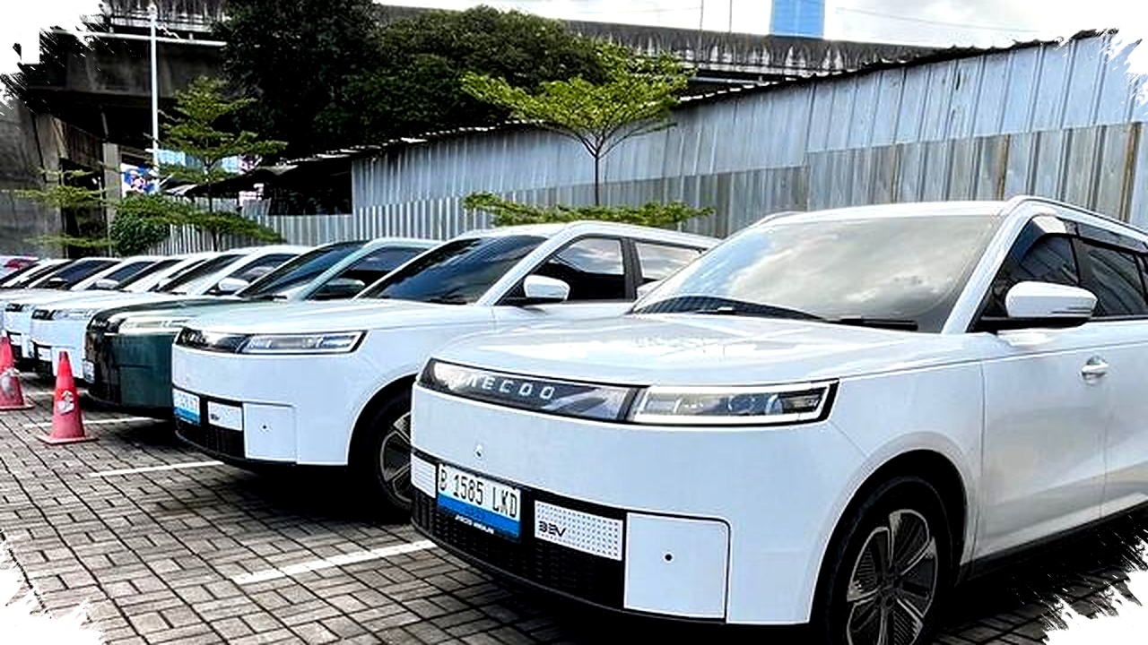 Jelang Lebaran, Jaecoo Tancap Gas Kirim 10.000 Unit J5 EV, Siap Menjawab Laju Revolusi Mobil Listrik! Jelang Lebaran, Jaecoo Tancap Gas Kirim 10.000 Unit J5 EV, Siap Menjawab Laju Revolusi Mobil Listrik!